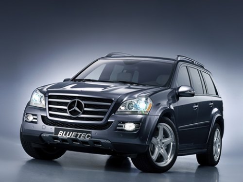 Концепт-каром Mercedes-Benz Vision GL 420 делает не его внешность, а силовой агрегат семейства…