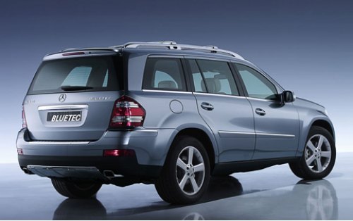 Mercedes GL уже примерял на себя дизель Bluetec на автосалоне в Женеве в прошлом году. Но тогда у…
