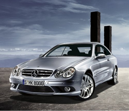 В потоке отличить стандартный CLK от версии Sport Edition представляется очень сложным занятием.