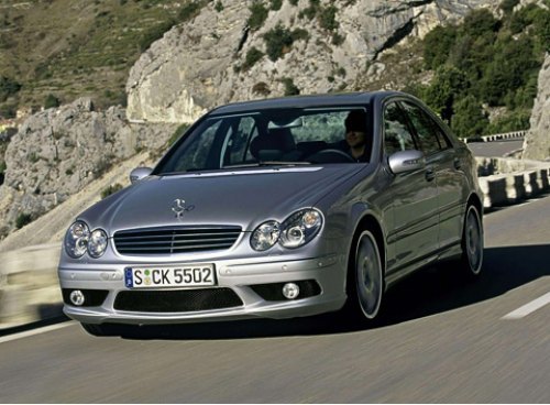 До премьеры нового C-класса самой мощной «Цешкой» был Mercedes-Benz C 55 AMG. Но сейчас его 367…