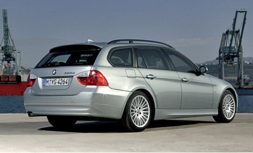 Не спит и BMW. Баварцы, как и Audi, предлагают бензиновые и дизельные моторы, а также…