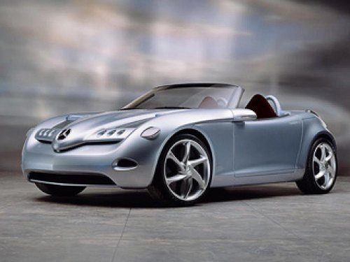 Концепт-кар Mercedes Vision SLA больше всего удивлял дизайнерским решением передней части.…