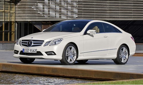 Стоимость пакета AMG с колесными дисками диаметром 18 дюймов, заниженной спортивной подвеской,…
