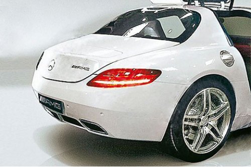 Оригинальная внешность в стиле легендарного 300 SL, внушительная техническая составляющая и низкая…