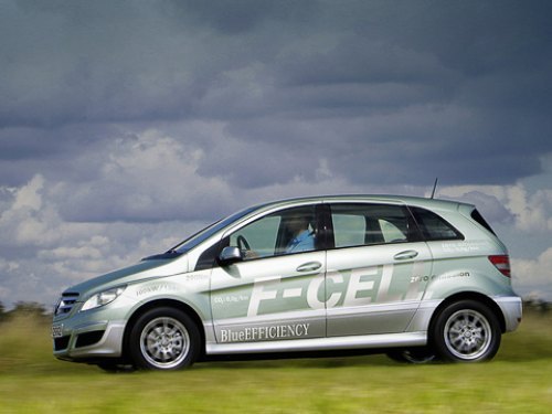 Максимальная скорость хэтчбека B-class F-Cell — 170 км/ч. Динамика разгона до сотни пока не…
