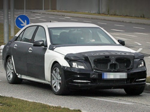 По непроверенной информации, Mercedes S-класса, который, предположительно, увидит свет в 2011 году,…