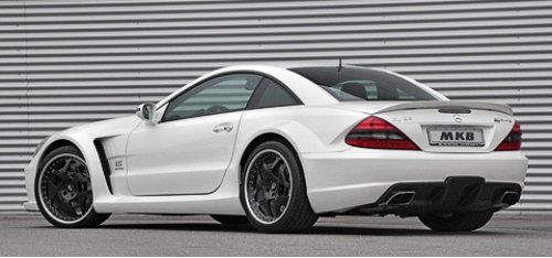 Без ограничения по моменту не обошлось и тут. Двигатель способен развить все 1466 Н·м, способные в…