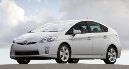 Компания Toyota имеет большой опыт в области гибридных систем. Японцы выпускают гибриды ни много ни…