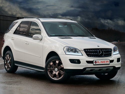 Внешность умельцы из бюро Vilner практически не тронули. Внедорожник Mercedes ML получил только…