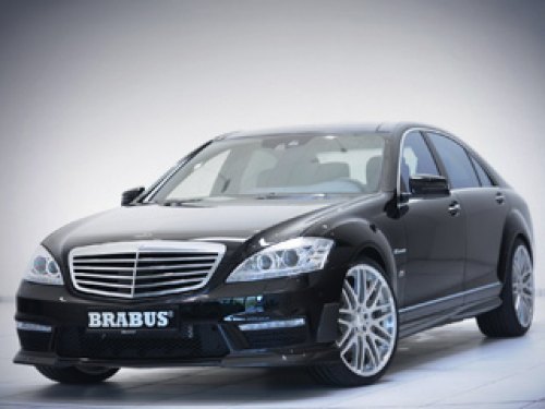 Выехав из ворот ателье Brabus, Mercedes S 500 может брать планку «100 км/ч» на три десятых секунды…