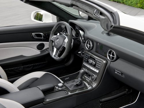 Расширенная отделка углепластиком, улучшенная кожаная отделка designo и designo Exclusive, вставки…