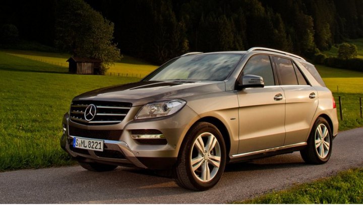 Мощный внедорожник ML 500 4Matic оснащён системой start/stop в качестве базовой. Наряду с…