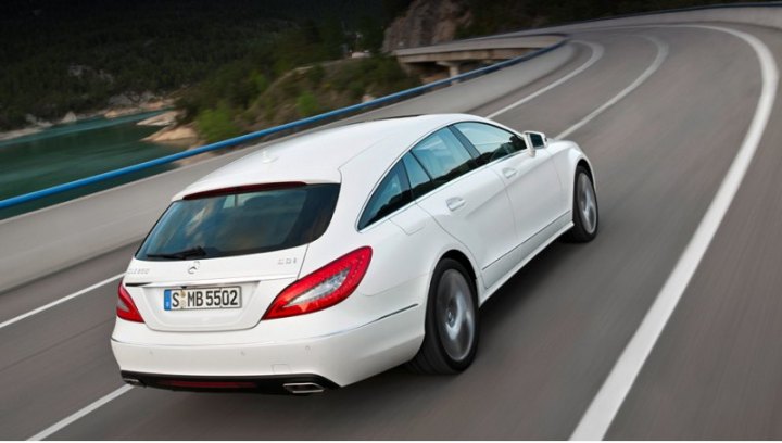 Универсал длиннее четырёхдверки Mercedes CLS на 16 мм. Остальные габаритные размеры те же, что и у…