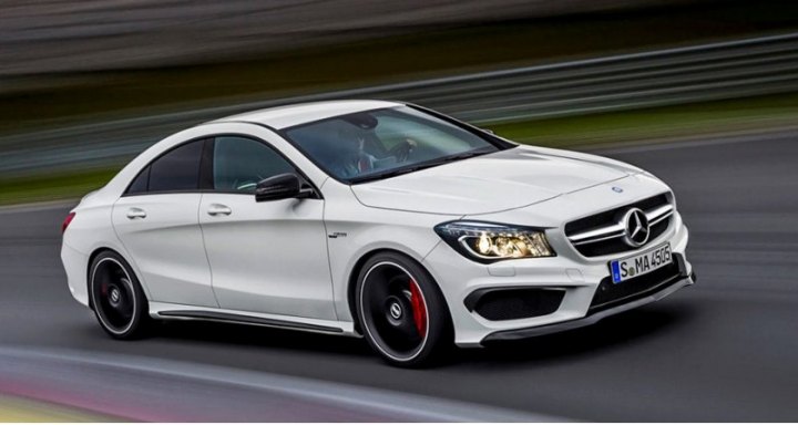 От обычного CLA вариант от отделения AMG отличается увеличенными воздухозаборниками в переднем…