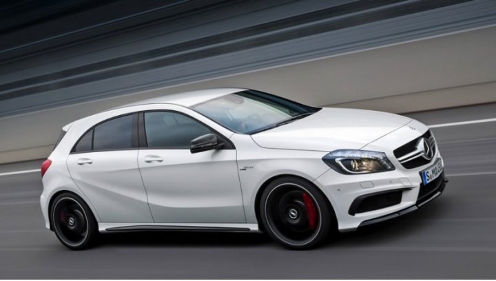 Модель A 45 AMG 4MATIC отличается от исходного хэтчбека не только мотором. Инженеры серьёзно…