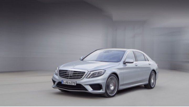 Наверняка S 65 AMG будет внешне несколько отличаться от седана S 63 AMG (на фото), представленного…