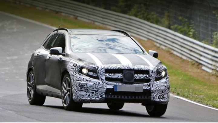 Модель Mercedes GLA 45 AMG, которая обзаведётся более мощными тормозами, ужесточённым шасси и…