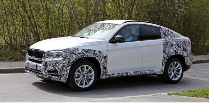 Второе поколение кроссовера BMW X6, главного соперника Мерседеса MLC, уже вовсю проходит обкатку.…