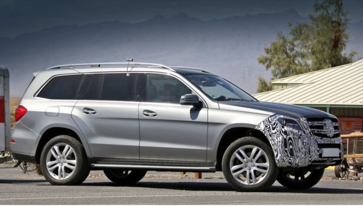 Говорят, одновременно с «джи-элем» тесты проходит закамуфлированный Mercedes-Benz M-класса, который…