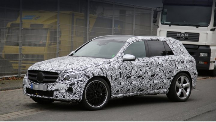 Обычный паркетник GLC дебютирует осенью 2015 года. Вариант от AMG — в первой половине 2016-го. Чуть…