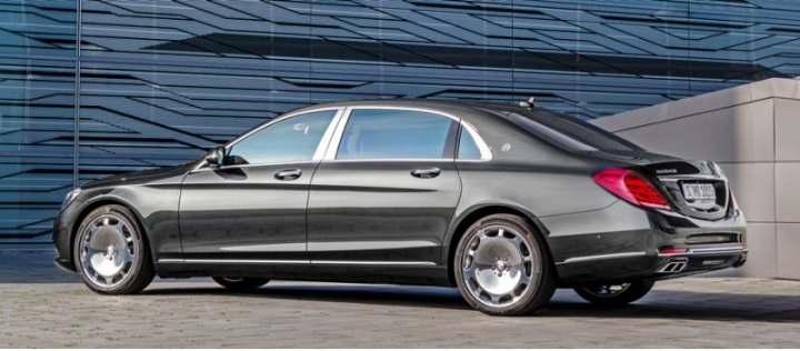 Презентация седана Mercedes-Maybach S-класса состоялась почти одновременно на двух международных…