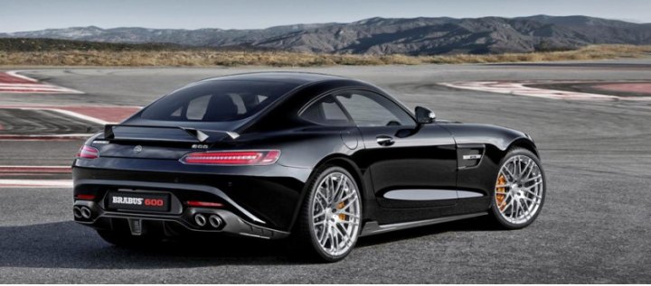 Mercedes-AMG GT S получил спортивную выхлопную систему с четырьмя патрубками и электронным…