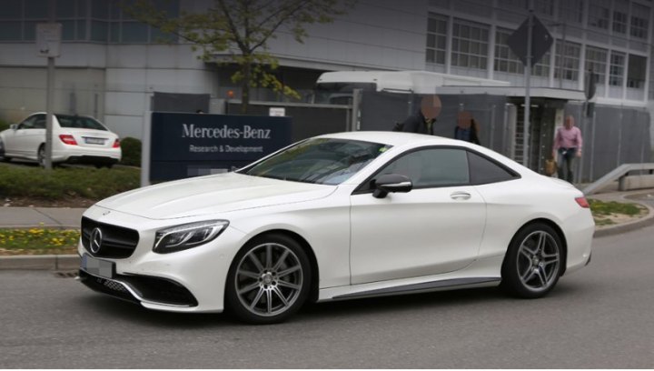 При беглом взгляде кажется, что перед нами Mercedes-AMG S 63 Coupe, но это обман зрения.
