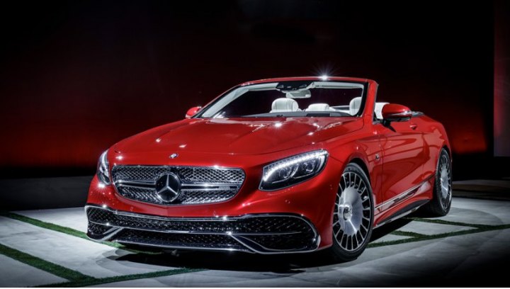 Помимо дисков и шильдиков внешне отличить Maybach от обычного кабриолета S-класса можно по большему…