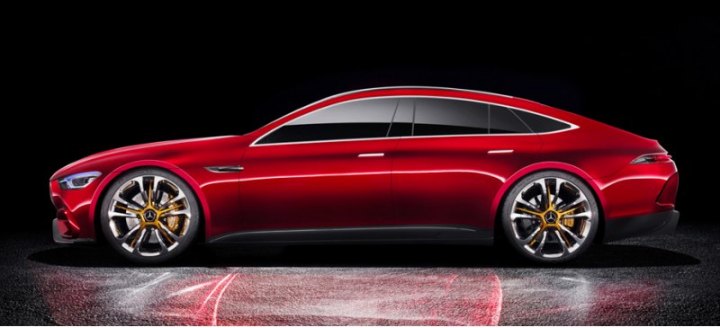 Концепт назван третьей моделью, разработанной автономно в придворном ателье AMG в Аффальтербахе…
