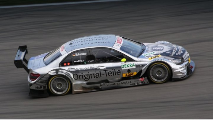 Наиболее титулованный гонщик чемпионата DTM c 2000 года ― Бернд Шнайдер. Немец выиграл соревнования…