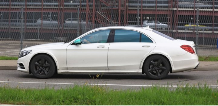 Похоже, сейчас мы впервые можем посмотреть на ранний прообраз грядущей «эски» — «мул» с кузовом от…