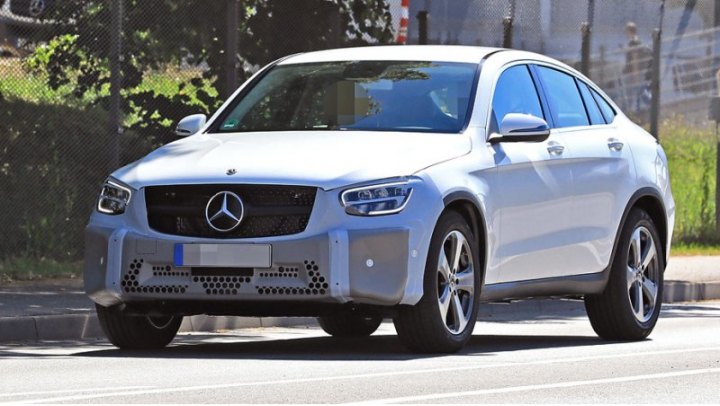 Mercedes-AMG GLC 43 4Matic Coupe обзаведется доработанным битурбомотором V6 3.0. Вместо 367 сил…