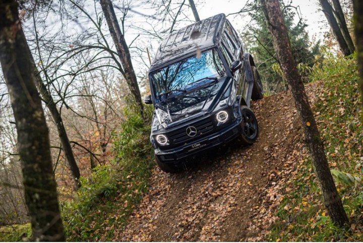 Современный G-Class выпускается с рядной дизельной «шестеркой» 3.0 (286 л.с., 600 Н·м и 330 л.с.,…