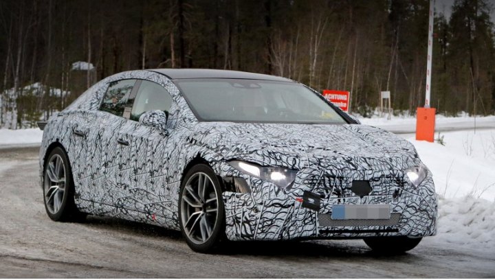 Серийный электрокар Mercedes EQS выйдет на рынок в 2021 году, а его AMG-версия — в 2022-м. Под…