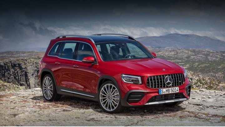 Двухпедальный Mercedes-AMG GLB 35 4Matic в режиме лонч-контроля ускоряется до сотни за 5,2 с, а…
