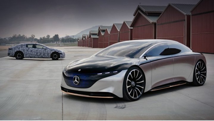 Благодаря батарейным модулями CATL лифтбек Mercedes-Benz EQS (на фото показаны концепт и…