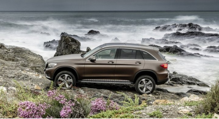 Цены на GLC в России лежат в диапазоне от 4 690 000 рублей (197-сильный GLC 200 или 194-сильный GLC…