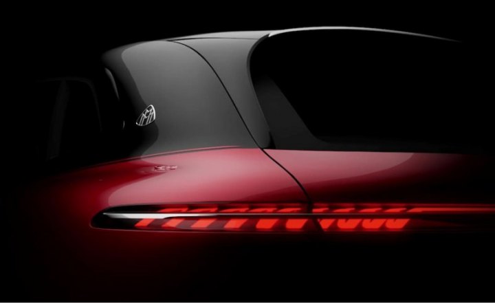 Mercedes-Maybach EQS SUV (его мы видим на тизере) может показаться на публике раньше простого…