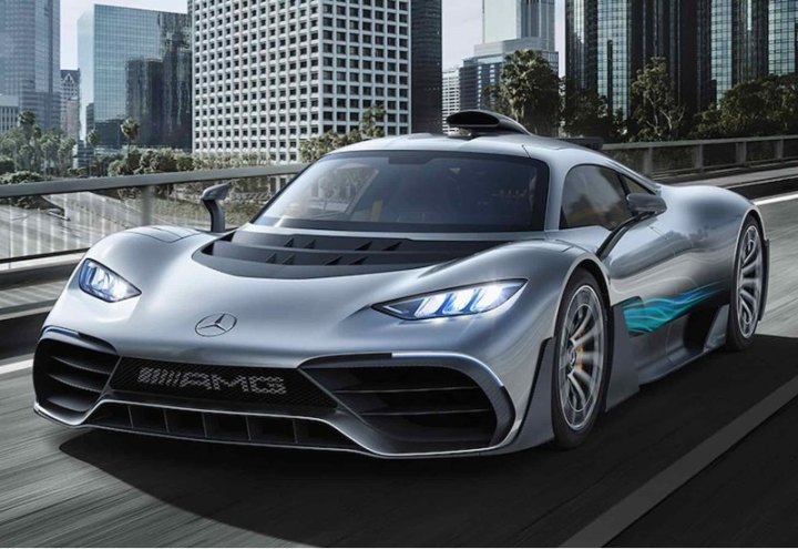 Mercedes-AMG One был представлен в 2017 году на автосалоне в Мюнхене. В гиперкаре используются…