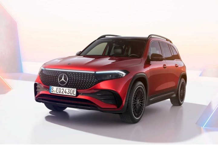 Mercedes-Benz обновил электрический кроссовер EQB