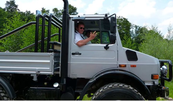 Вездеход Mercedes Unimog Арнольда Шварцнеггера продадут на аукционе