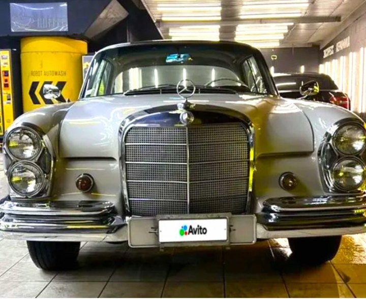 Редкий 57-летний Mercedes-Benz продают в России за 15 миллионов рублей