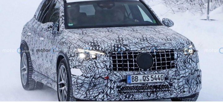 Прототип обновленного Mercedes-AMG GLC был замечен на тестах
