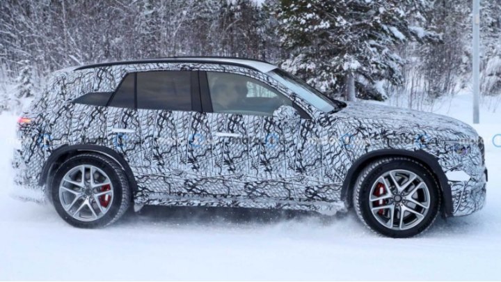 Mercedes GLC следующего поколения должен дебютировать где-то в этом году и, возможно, поступит в…