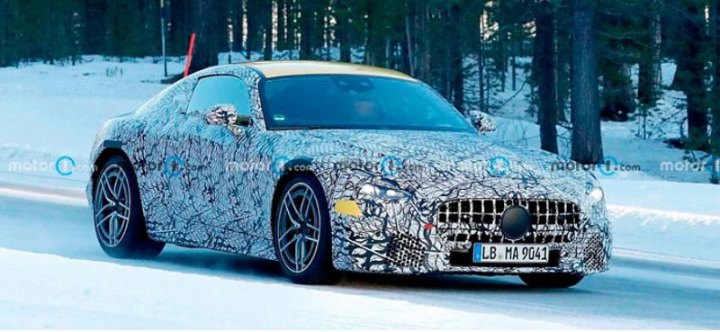 В интернете появились первые шпионские снимки Mercedes-AMG GT Coupe 2023 года