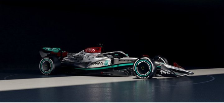 Марк Хьюз из Формулы-1 рассказал про особенности компоновки нового Mercedes W13