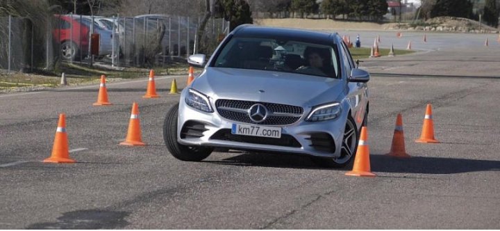 Универсал Mercedes-Benz E-Class Estate запросто смог пройти «лосиный тест»