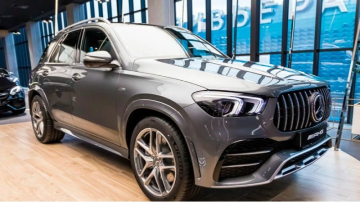 Наибольшую наценку получил лимузин Mercedes-Maybach S 680, который подорожал сразу на 6 млн 28…