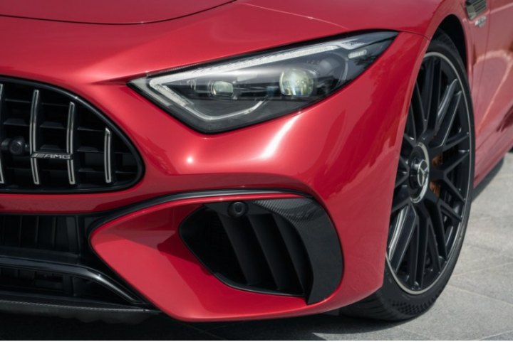 Немецкое издание Auto Motor Und Sport сообщает, что SL 43 будет использовать мягкую гибридную…