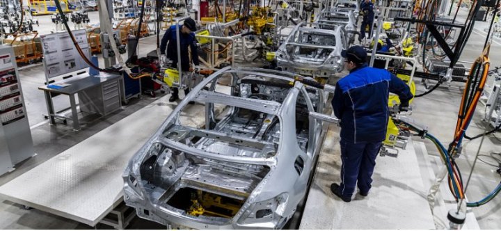Активам Mercedes в России на $2,2 млрд может угрожать экспроприация